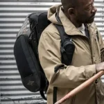 Fear-The-Walking-Dead-S04-Morgan-Jones-Coat-With-Hood