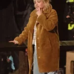 We-live-in-Time-Florence-Pugh-Shearling-Coat.