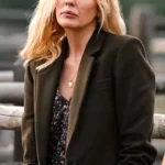 Yellowstone-Beth-Dutton-coat.