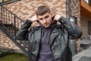 Casual Everyday Look - Black Leather Jacket