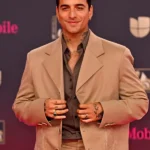 Red Carpet Maluma Cropped Beige Blazer