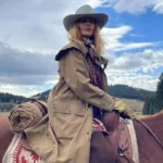 Dutton Ranch S01 Beth Dutton Brown Long Coat