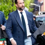 Noah Wyle The Daily Show Blue Blazer