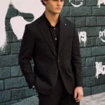 The Boys S05 Premiere Finale Cameron Crovetti Black Blazer